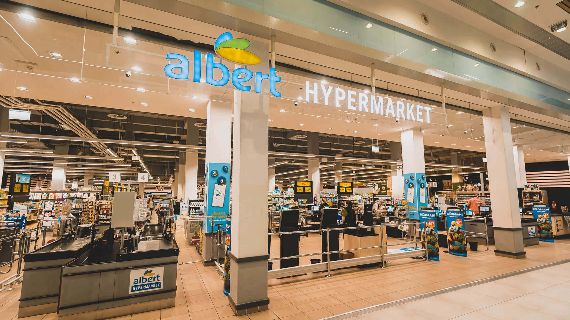Albert hypermarket