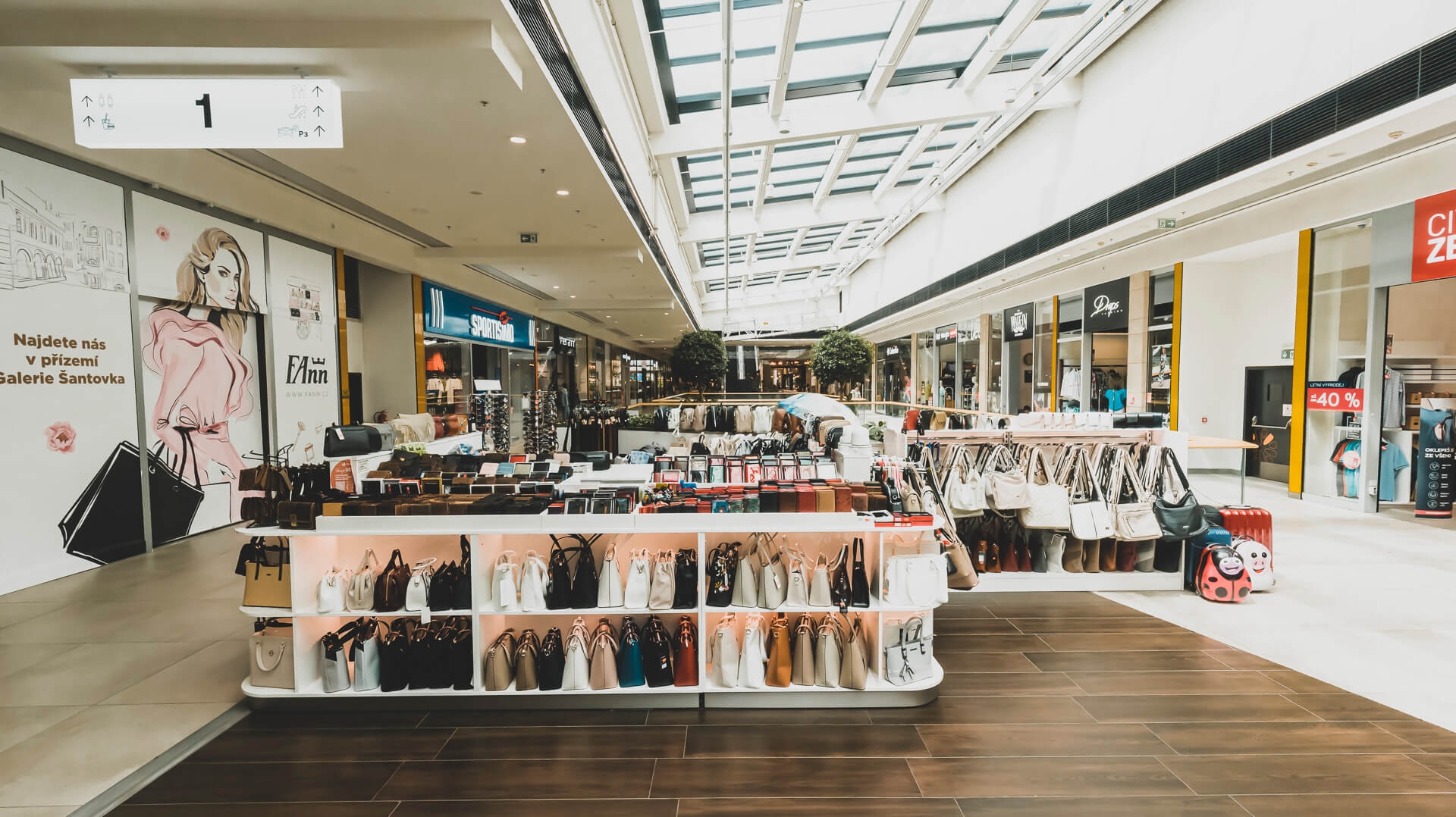 DaMa handbags & accessories